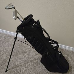 Golf Stand Bag with 2 Clubs