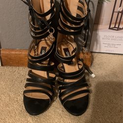 Size 7 Heals , Brand New