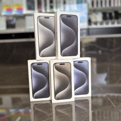 iPhone 15 Pro Max (Unlocked) (Take It Home In Payment/ llévatelo a casa en pagos)