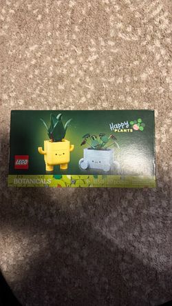 Unopened plant Lego set