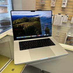 2021 16” Macbook Pro M1 Pro Chip 32GB Ram 512SSD! like new!