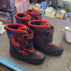 Marvel NWOT Toddler  Spiderman Light Up Insulated Hook & Loop Winter Snow Boots