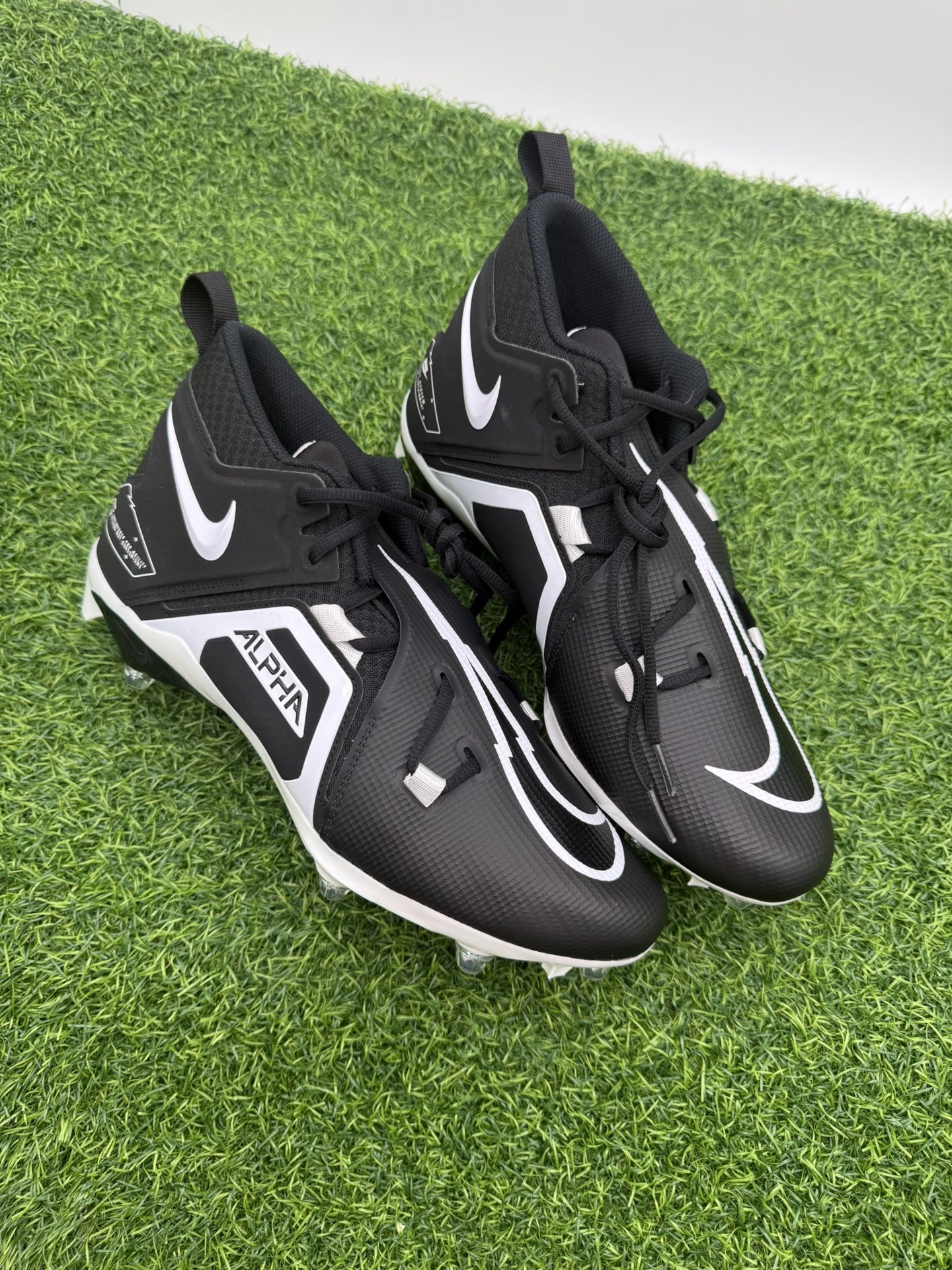 New Nike Alpha Black Football Cleats Size 12