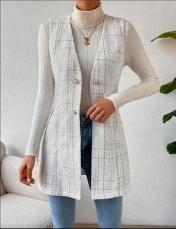 ✅️ Ivory Plaid Cardigan Vest w/ Pockets• Business Casual• Size S• New Condition• $20firm