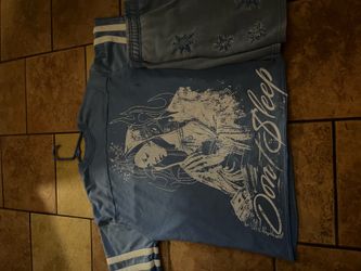 Shirt and shorts set men’s 40$