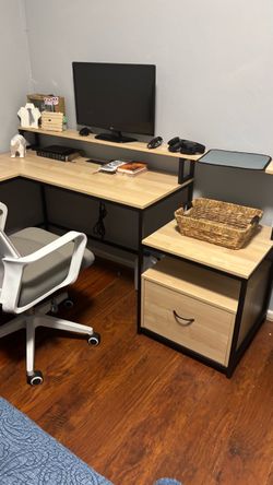 L shaped desk with office chair