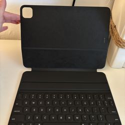 Apple Keyboard Folio (A2038)