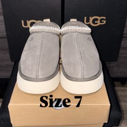 Ugg Size 7