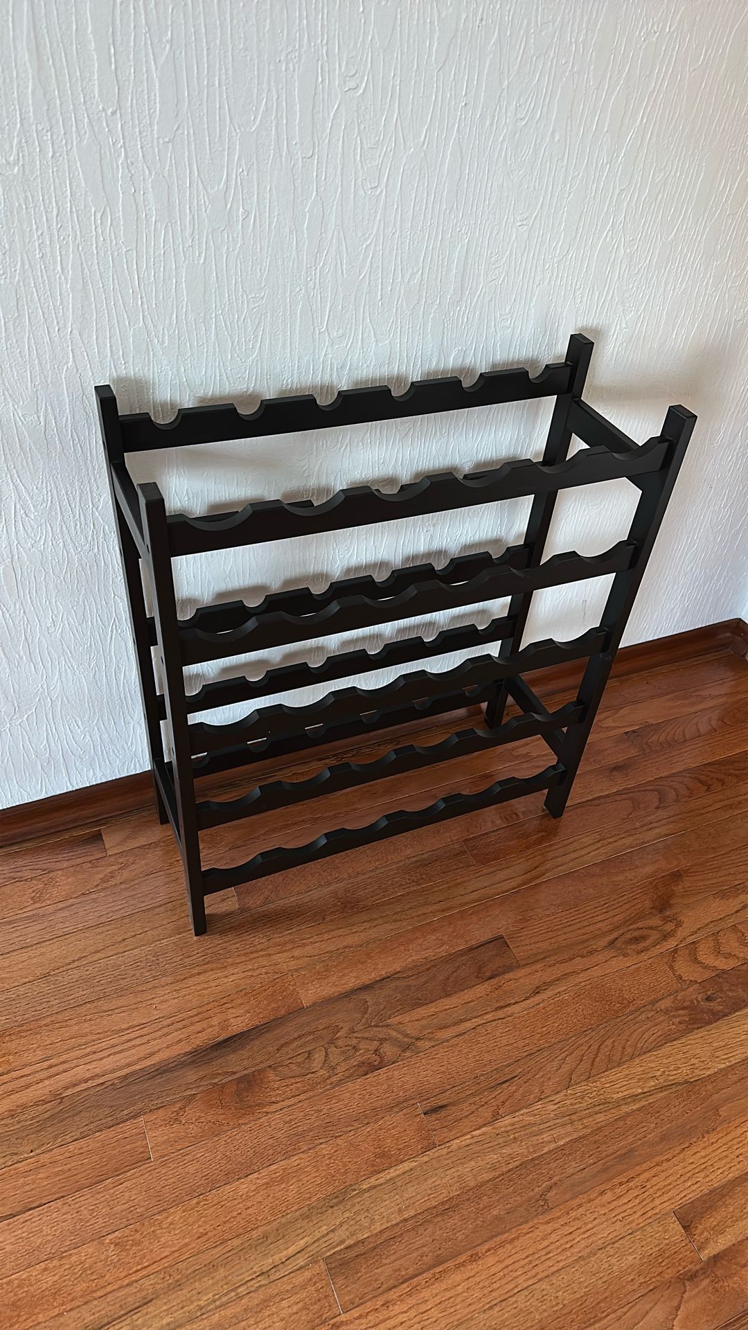 Wine Rack, Holds 25 Bottle.
