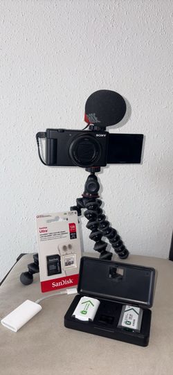 Sony ZV-1 II Vlogging Bundle – Joby Tripod, RØDE Mic, 2 Batteries, Charger & 128GB Card
