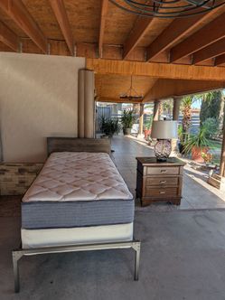 Twin bed set