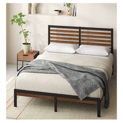 King bed frame + 2 side tables