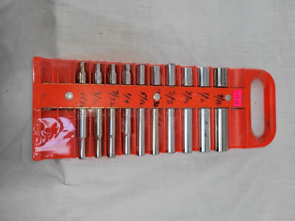 CRAFTSMAN 1/4 In SOCKET SET 