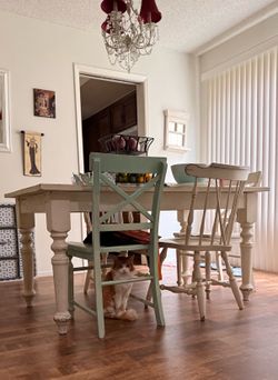 Shabby Chic Dining Set - White Chippy