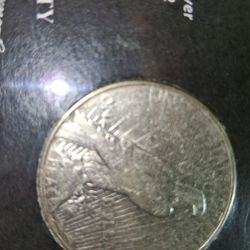 1923 S. SILVER Peace Dollar....