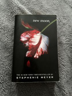 New moon Stephenie Meyer Twilight Series Book