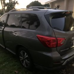 2017 Nissan Pathfinder