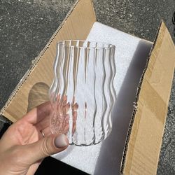 6 Glasses 
