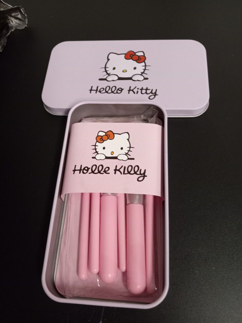 Pretty Hello Kitty Makeup Brushes 