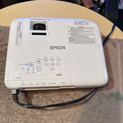 Epson VS250 3LCD Portable Projector 3200 Lumens HDMI HD. No remote. Projector is in a great condition. Lamp hours is zero. 