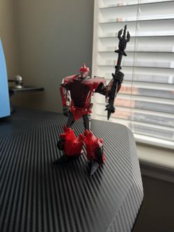 Transformers Prime Deluxe Class Knockout