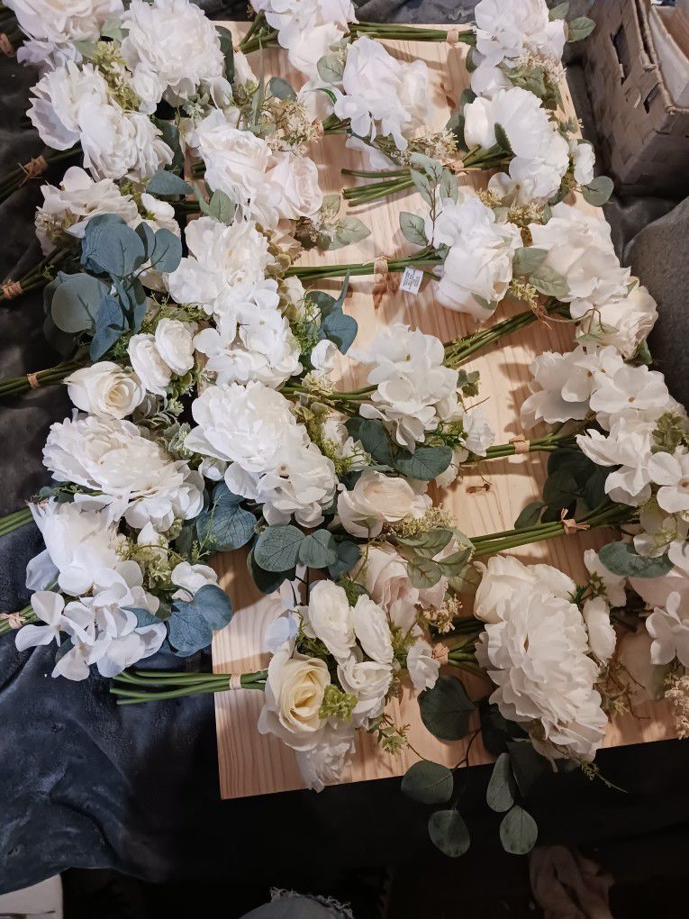 Multiple Bouquet Bundles Of Wedding Flowers 