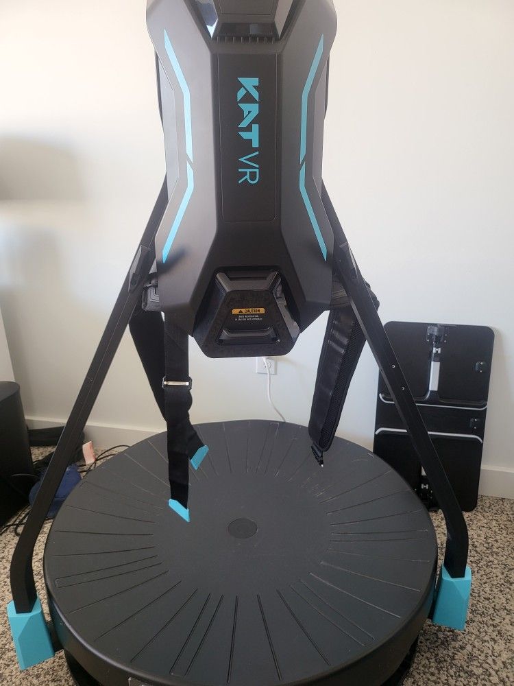 Kat Walk C2 PLUS VR Treadmill