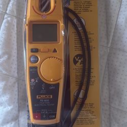 Fluke T6-600V Electrical Tester