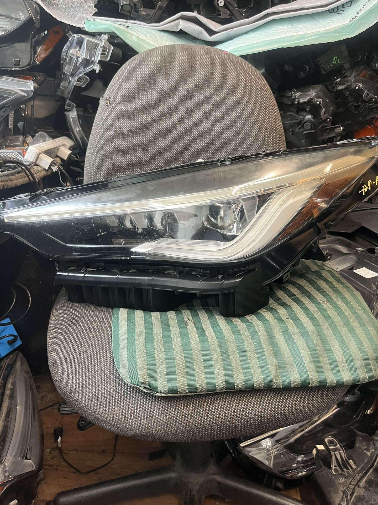 2019-23 INFINITI QX50 LEFT  HEADLIGHT 