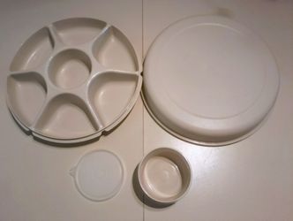 Tupperware Divided Serving Tray