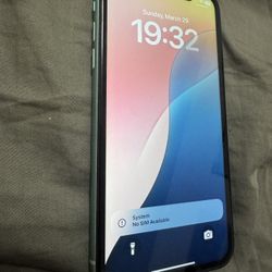 iPhone 11 Light Teal Unlocked 