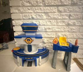 Airport play set with music