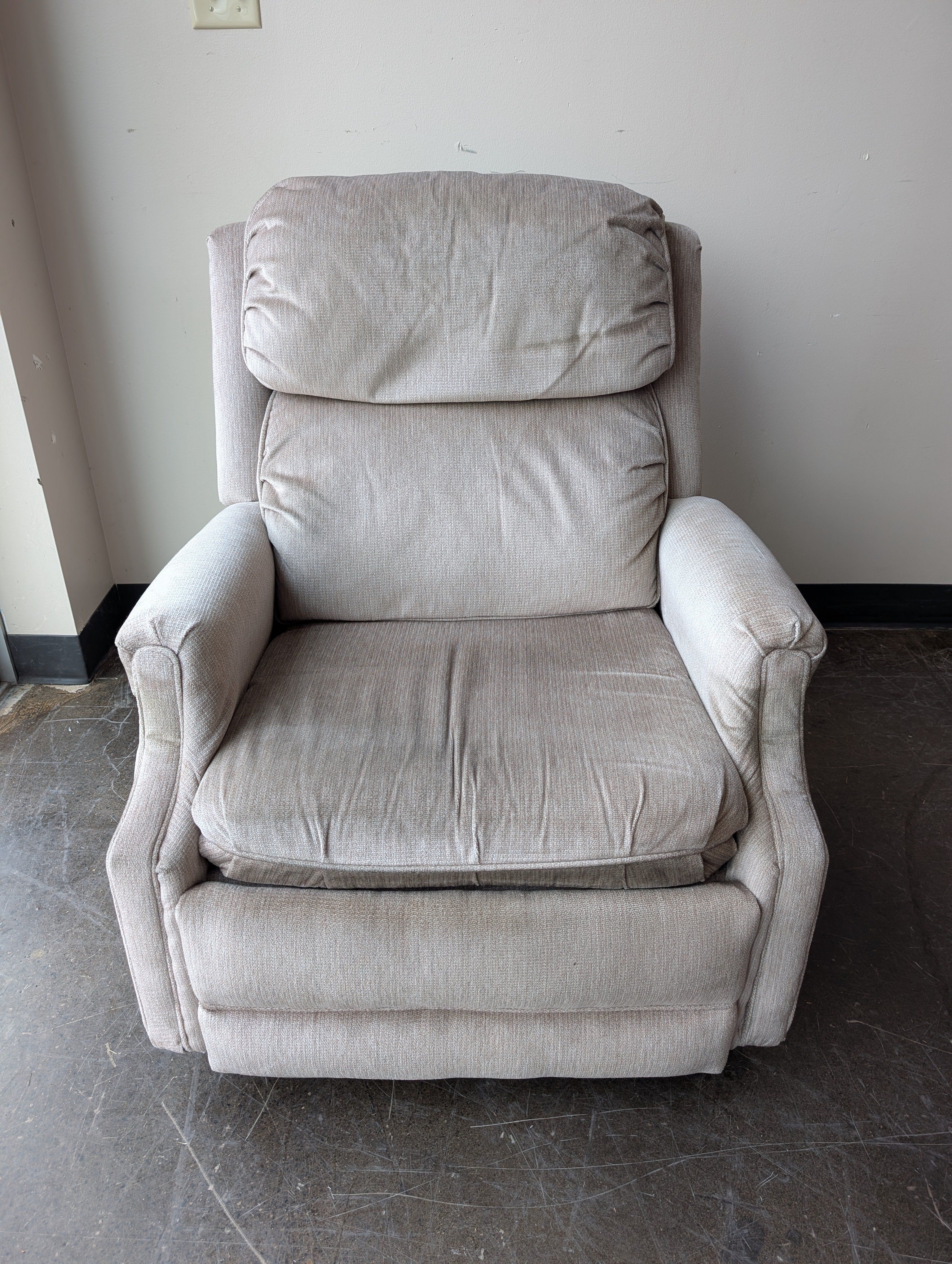 KROEHLER Classic Upholstered Recliner Chair