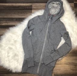 Lululemon Scuba Hoodie Size 4