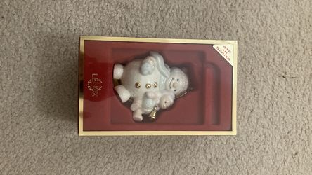 Lenox snowman hugging teddy ornament /4th in a series /mint