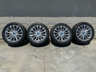 2021 Cadillac Escalade wheels