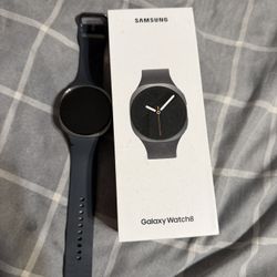 Samsung Watch 8 LTE Paid Off Looking For Trade Or Sell 