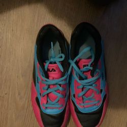 Good Mix And Match Color Shoes 