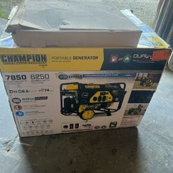 Champion Power Equipment 6250-Watt Gas and Propane Powered Dual-Fuel Portable Generator with CO Shield Technology