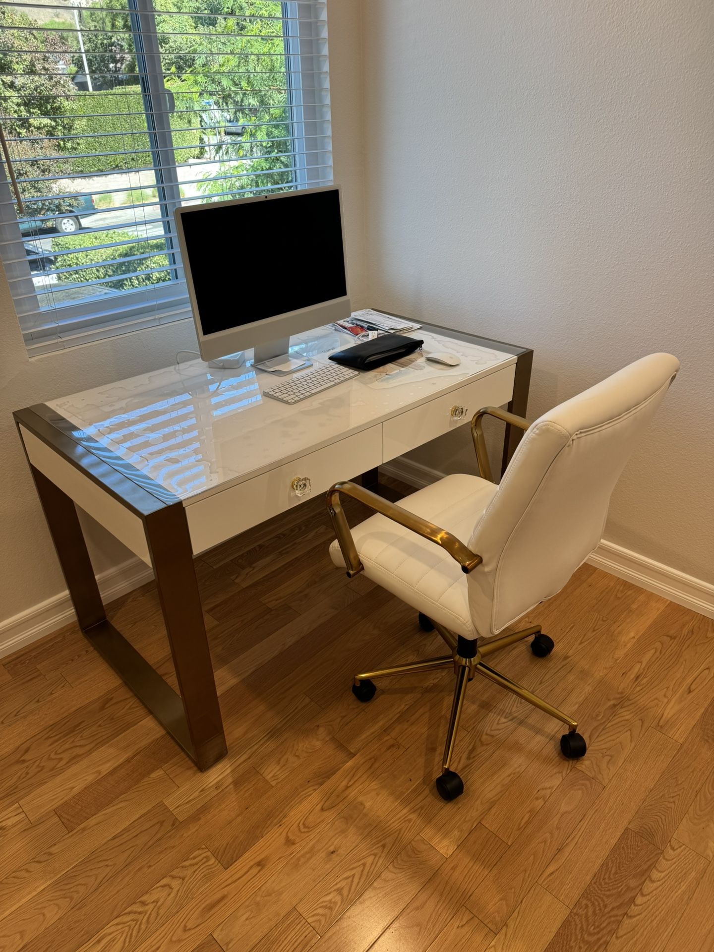Modern White and Gold Office Furniture Set