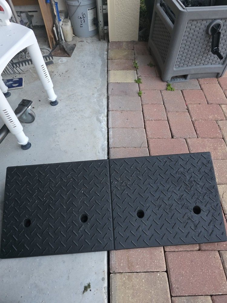 Heavy Duty Rubber Ramp