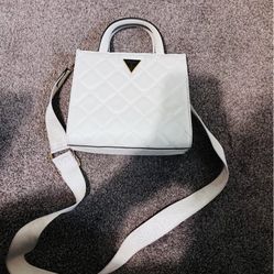 New Guess Bag 