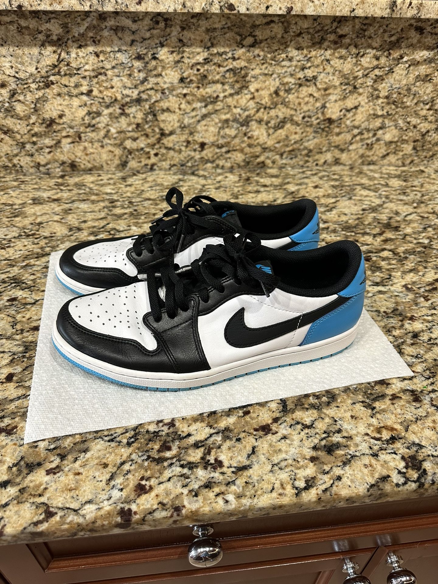 Jordan 1 Retro Low OG 'UNC' Size 11