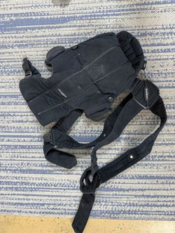 BabyBjörn Baby Carrier Mini – Black
