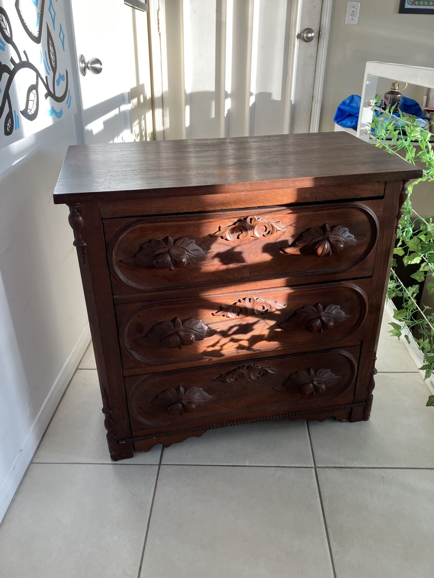 Antique 3Drawer Solid Wood Dresser for Sale in San Diego, California