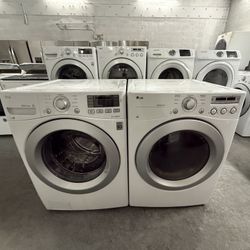 LG Washer And Dryer Set “27 ( Lavadora Y Secadora )