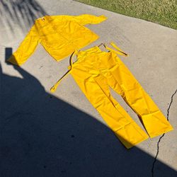Medium Size Rain Jacket And Pants