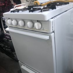Estufa Muy Buena Como Nueva Fundió a Bien De Gas 
