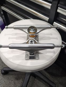 Independent trucks 159 stage 11 polished