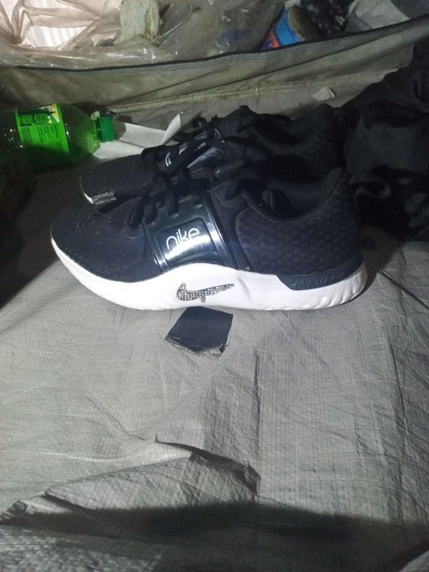 Bling Nike Renews Size 7